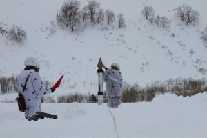 На Камчатке обстреляли вулкан для защиты ЛЭП от лавин