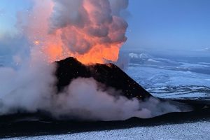 Активность Ключевского вулкана не несет угрозы жителям Камчатки