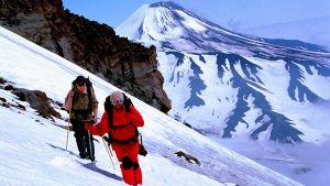 Танцы с бубнами, гонки на собаках: как на Камчатке заманивают туристов