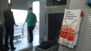 Власти Камчатки заявляют о снижении объемов вывоза икры авиабагажом