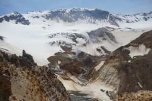 Мутновский вулкан на Камчатке готов к извержению