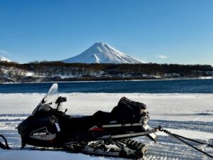 Снегоходные поездки в горах Камчатки опасны для редких животных