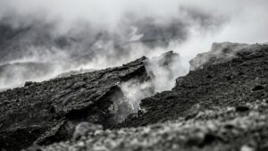 Землетрясение на Камчатке нарушило режим работы гейзеров и разбудило вулкан